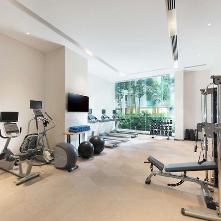 Hilton Garden Inn Singapore Serangoon Extérieur photo