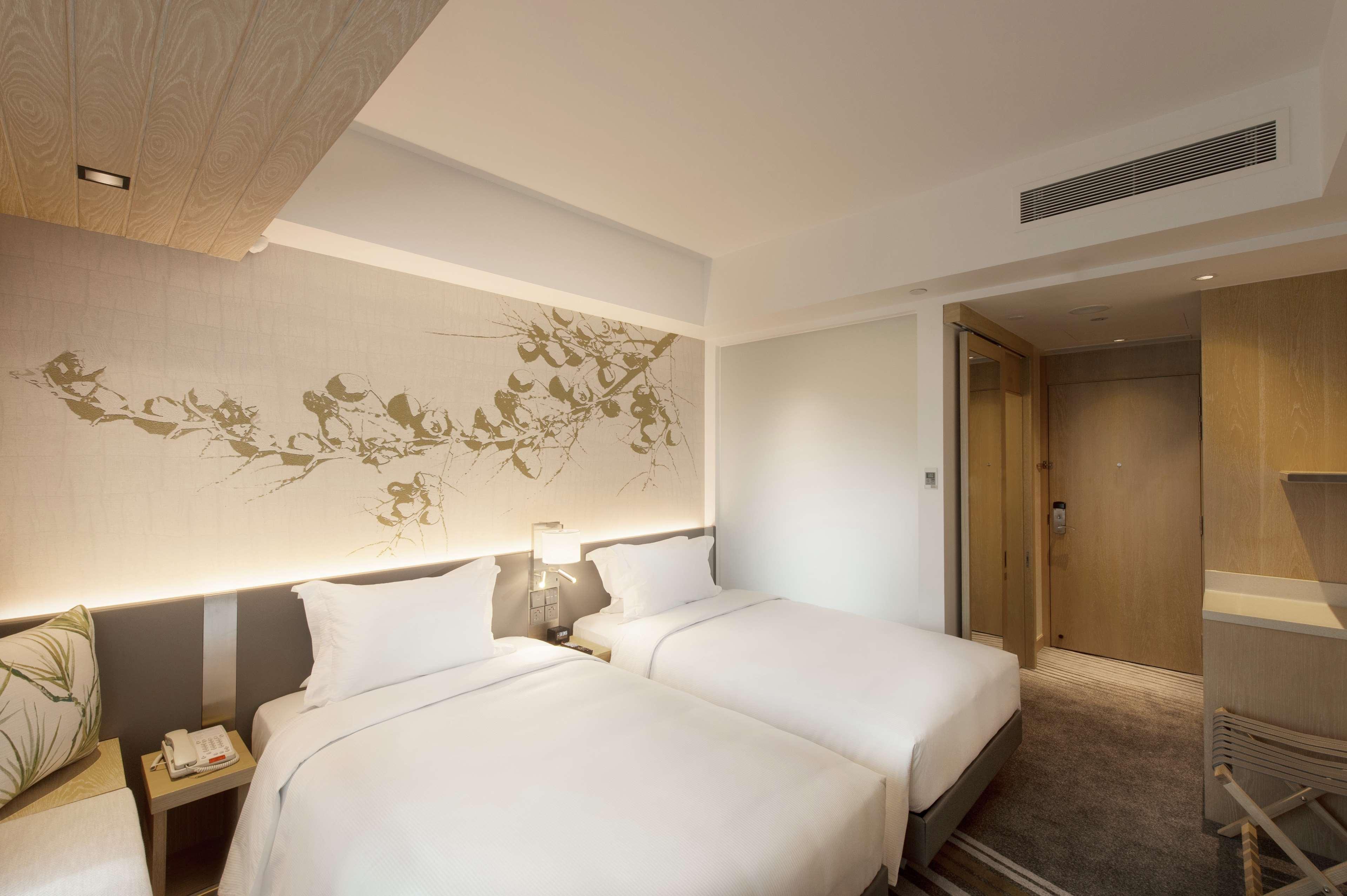 Hilton Garden Inn Singapore Serangoon Extérieur photo