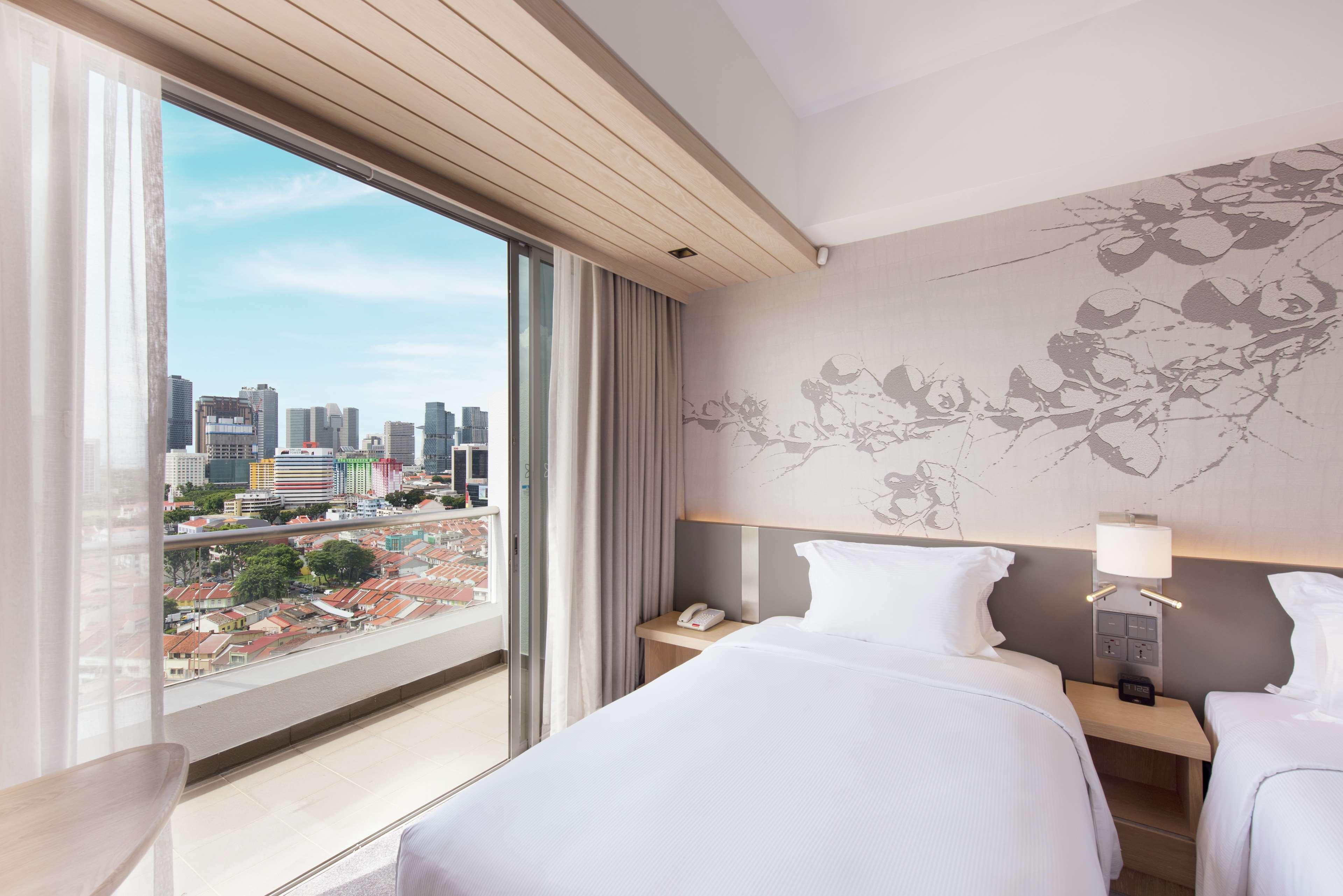 Hilton Garden Inn Singapore Serangoon Extérieur photo