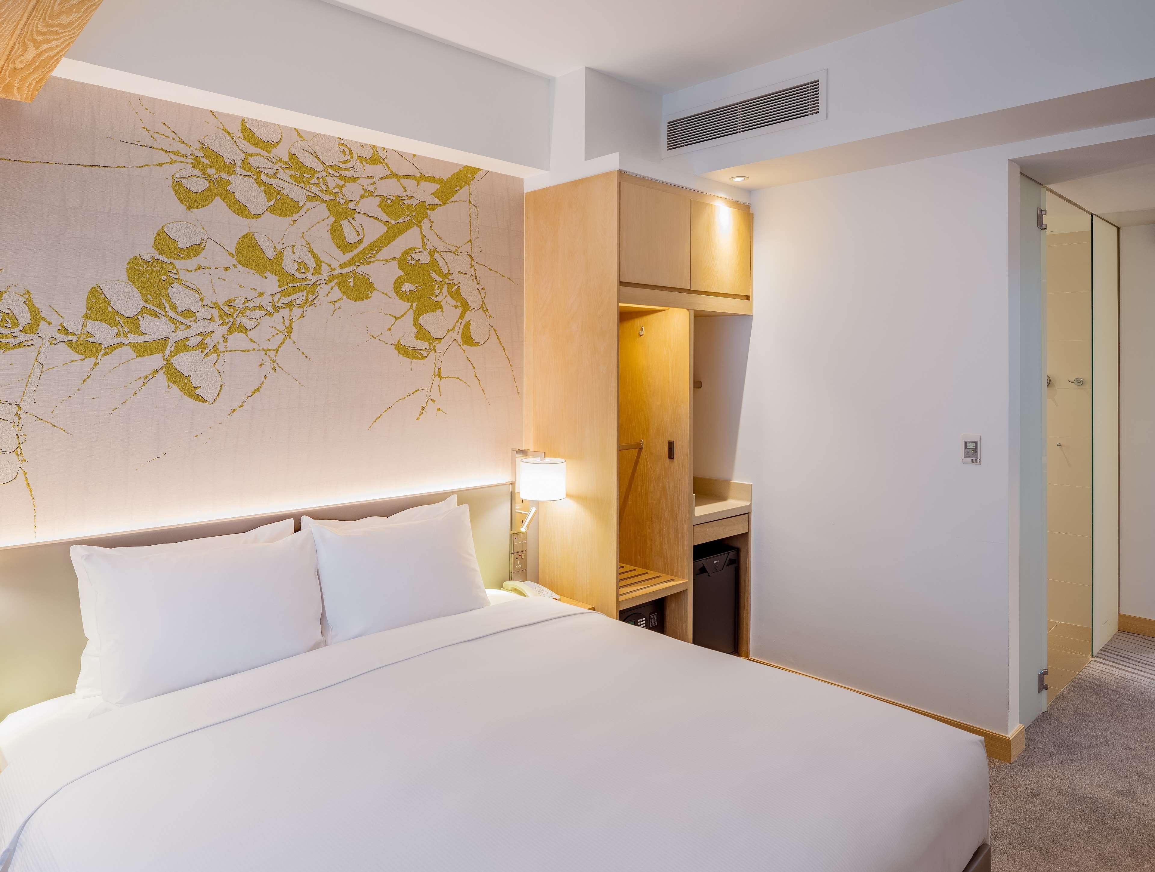 Hilton Garden Inn Singapore Serangoon Extérieur photo